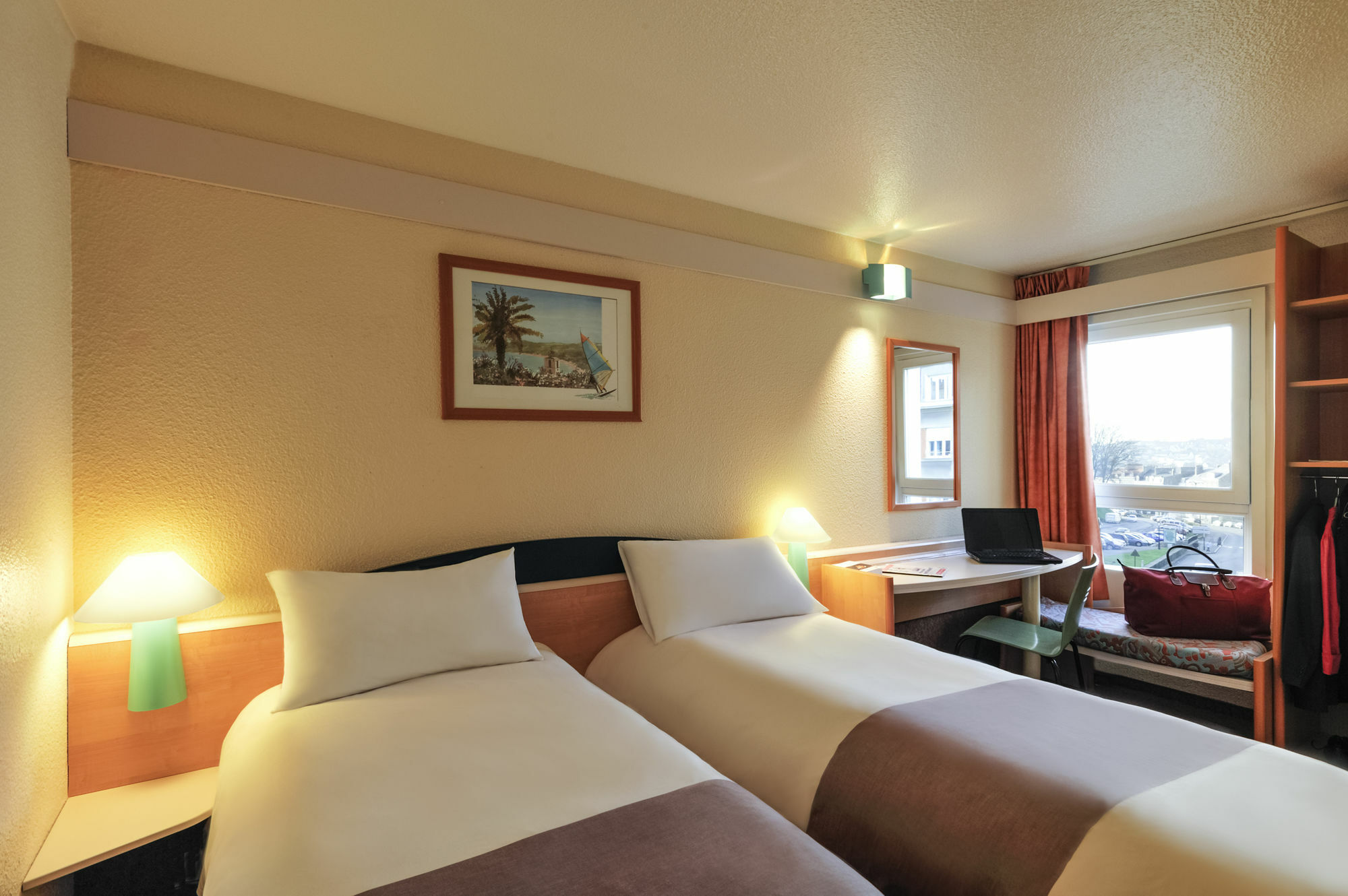Ibis Styles Boulogne Sur Mer Centre Cathedrale Eksteriør bilde